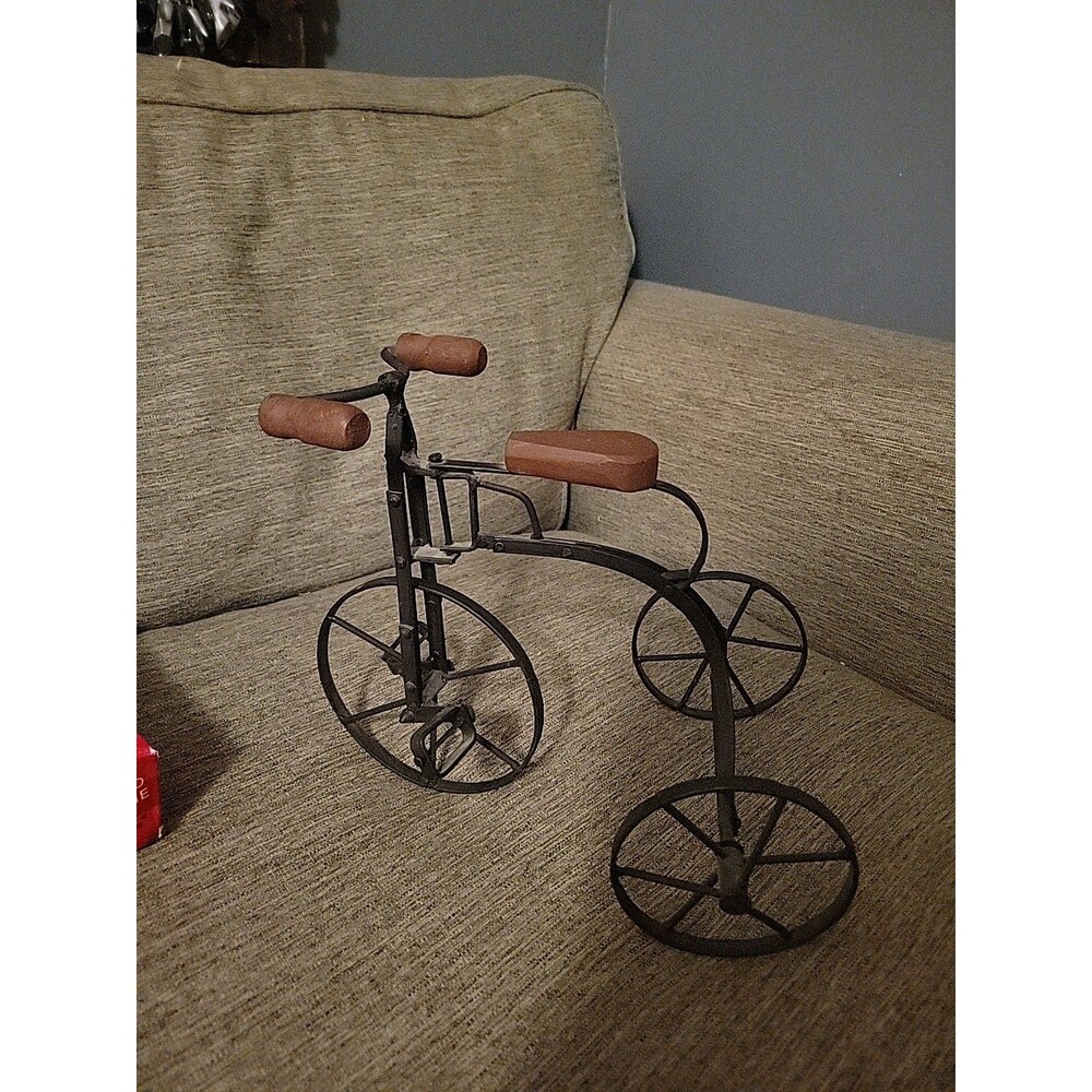 Vintage Style Miniature Tricycle Model Metal Wood Collectible Decor Tabletop